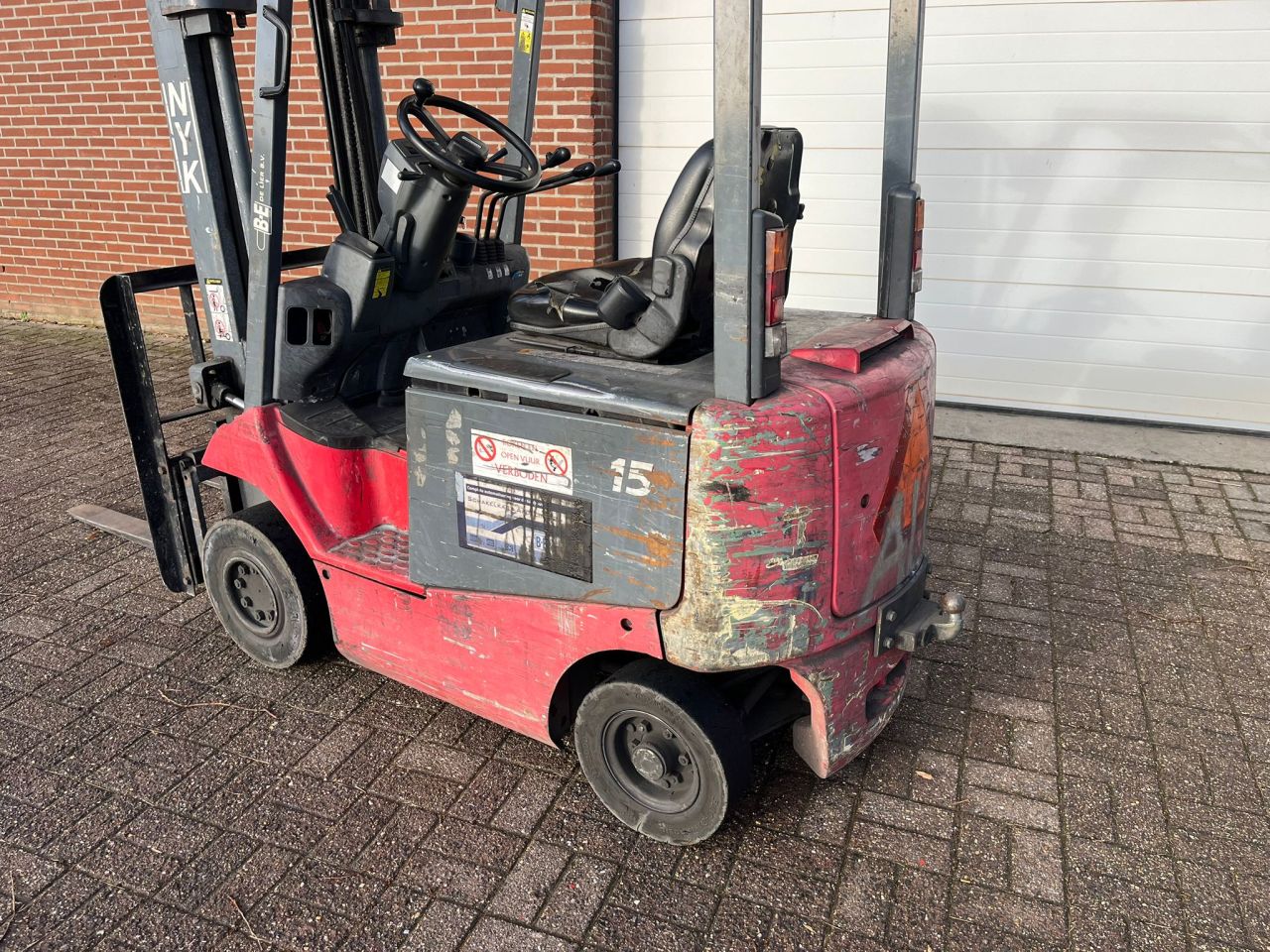 Nichiyu FB15P Elektrische Heftruck | 2005 | 4600U | 1.5T | 330CM