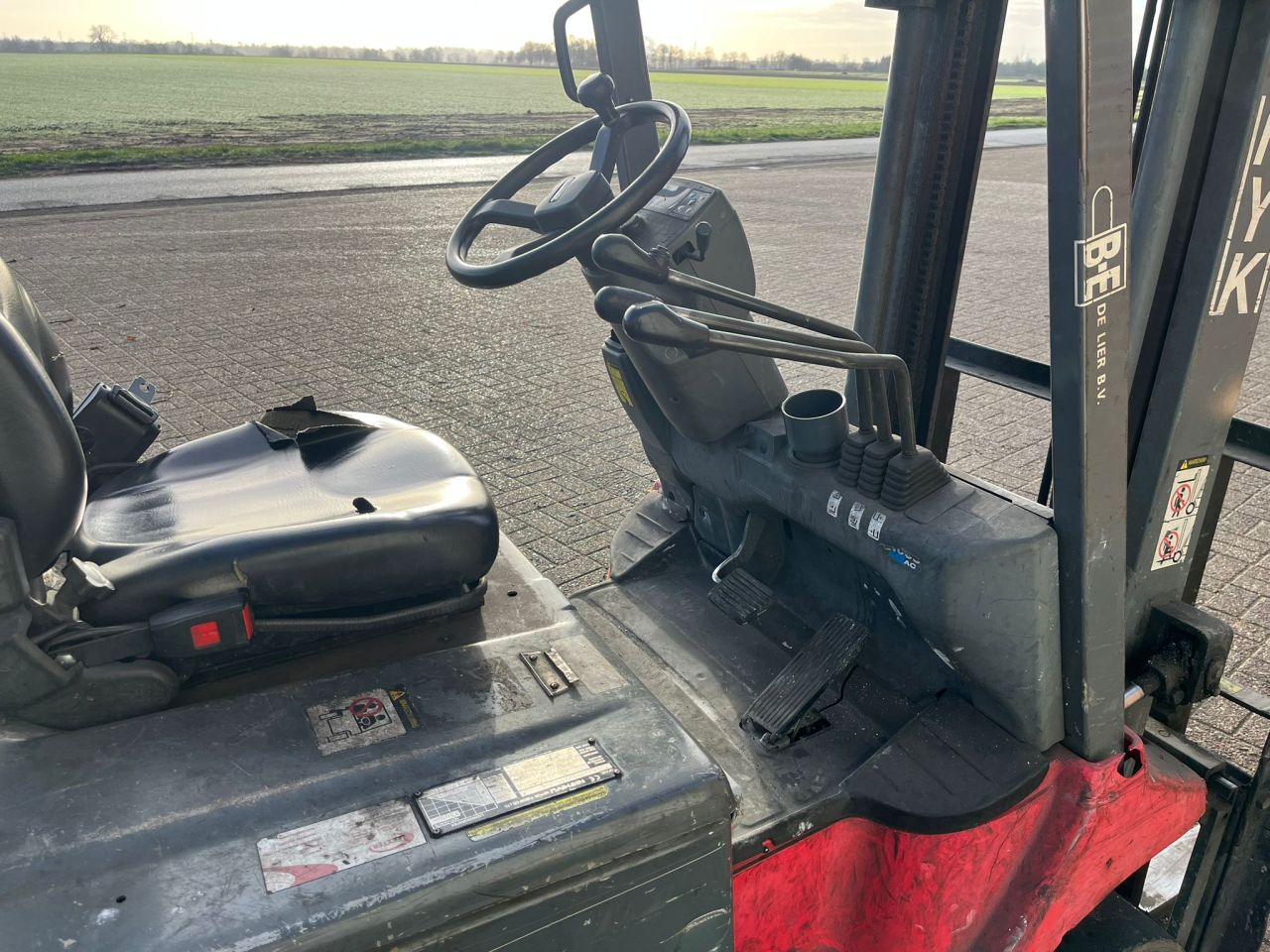 Nichiyu FB15P Elektrische Heftruck | 2005 | 4600U | 1.5T | 330CM