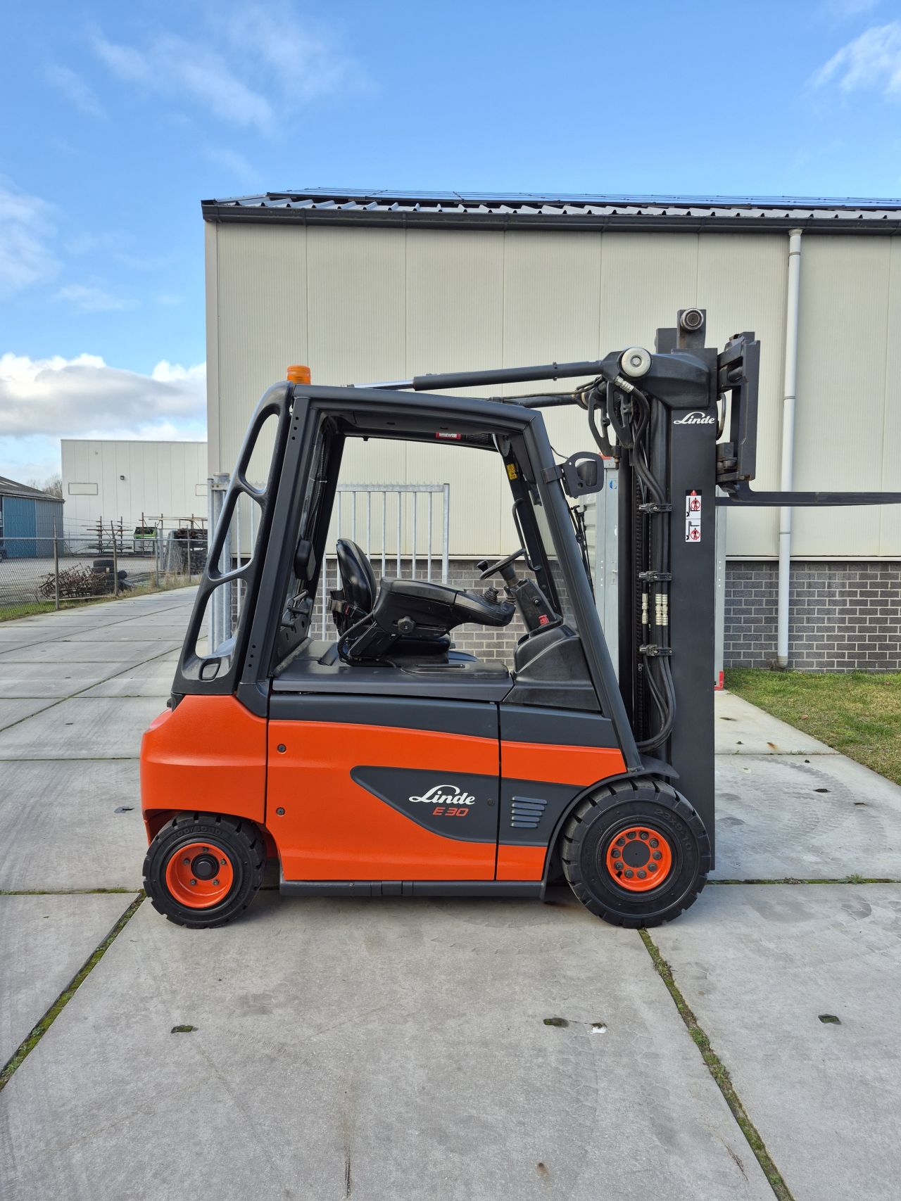 Linde E30-01 triplex sideshift 4.830 mm bj 2020 3392 uur