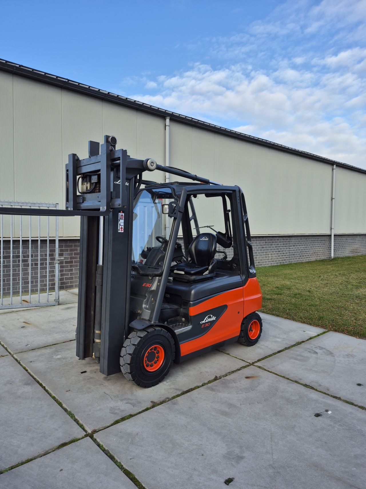 Linde E30-01 triplex sideshift 4.830 mm bj 2020 3392 uur