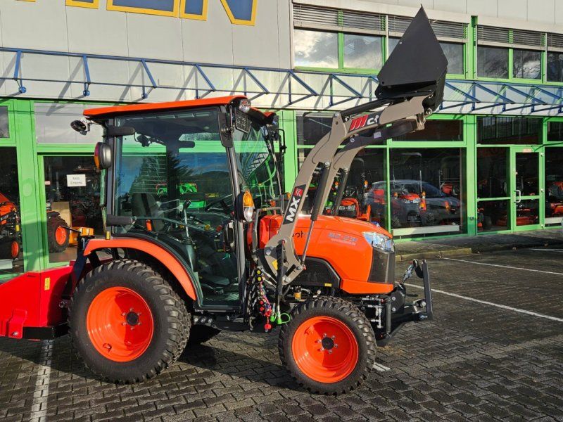 Kubota B2-231 CAB