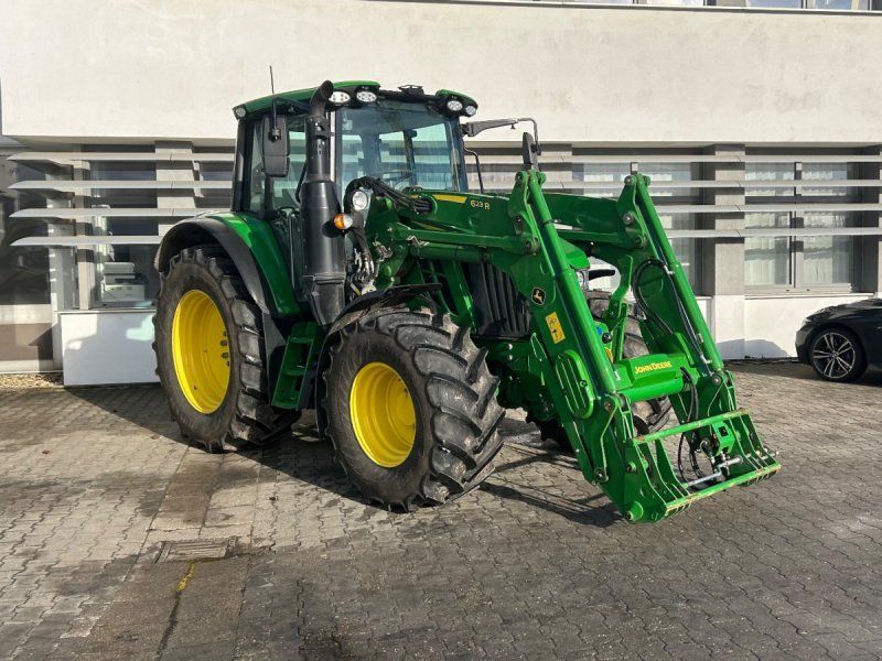 John Deere 6120M 6120 M mit Frontlader