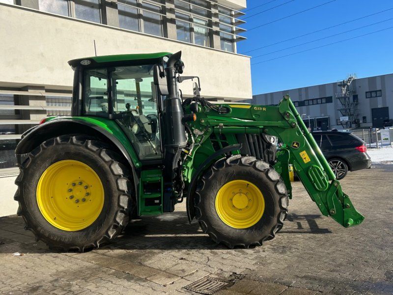 John Deere 6120M 6120 M mit Frontlader