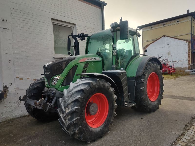 Fendt 724 VARIO S4 PROFI PLUS