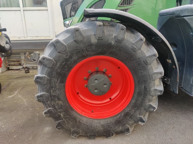 Fendt 724 VARIO S4 PROFI PLUS