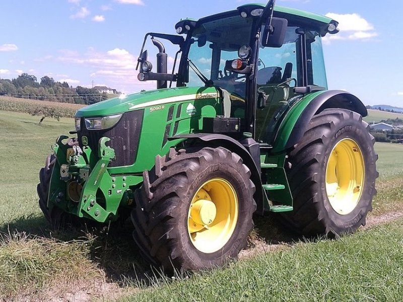 John Deere 5090 R