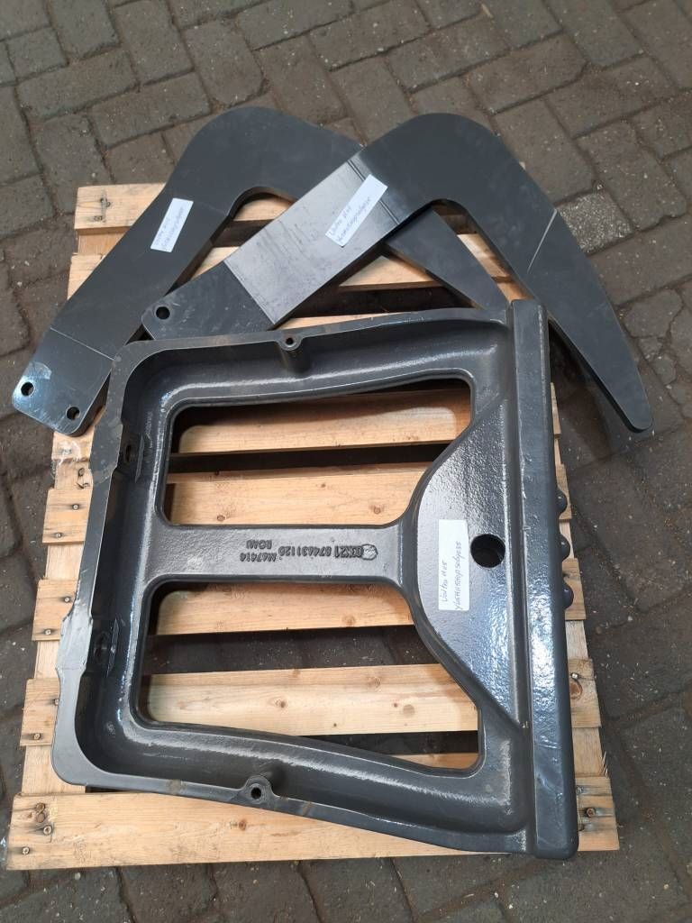 Valtra Gewichtendrager