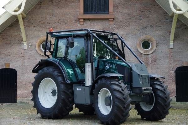 Valtra N-SERIE FORST SCHUTZ / FOREST PROTECTION