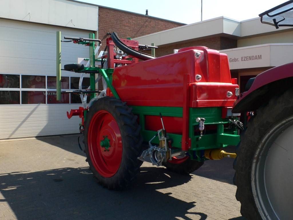 Globus Getrokken rijen-bemester voor dierlijke drijfmest