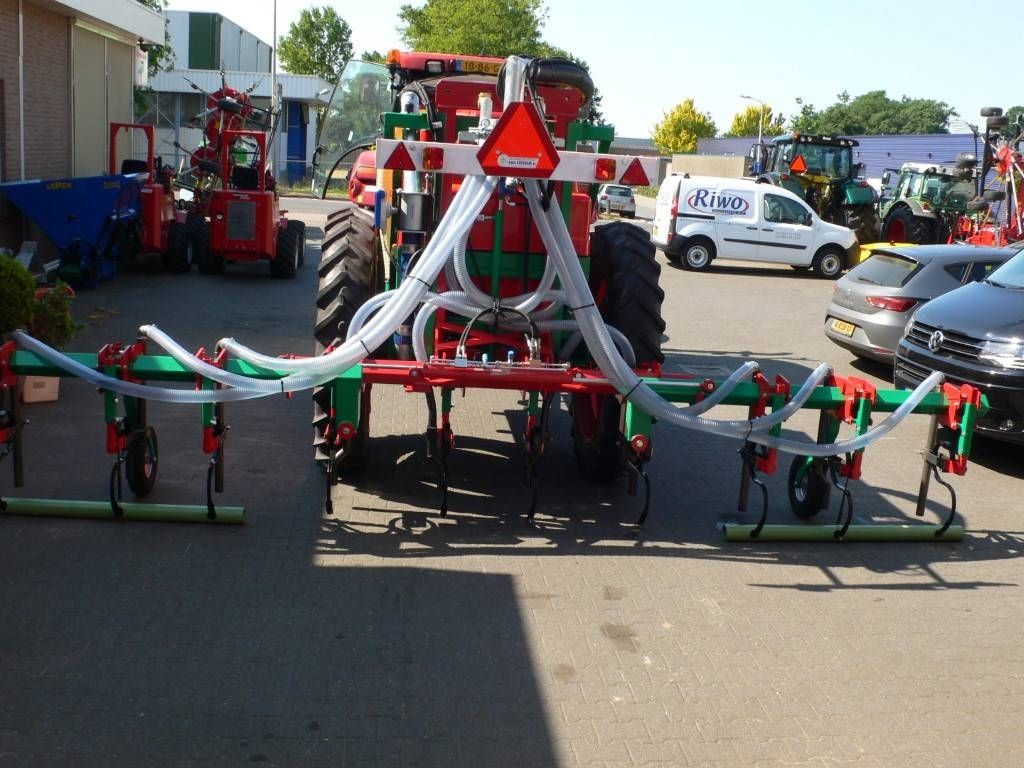 Globus Getrokken rijen-bemester voor dierlijke drijfmest