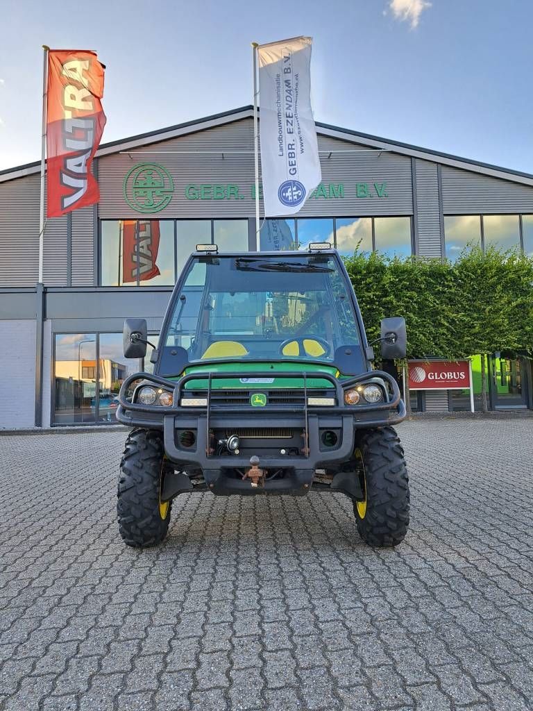 John Deere Gator