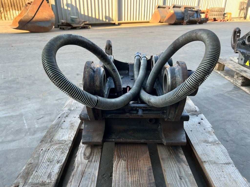 OilQuick OQ65 - 311F / 313F / 315F