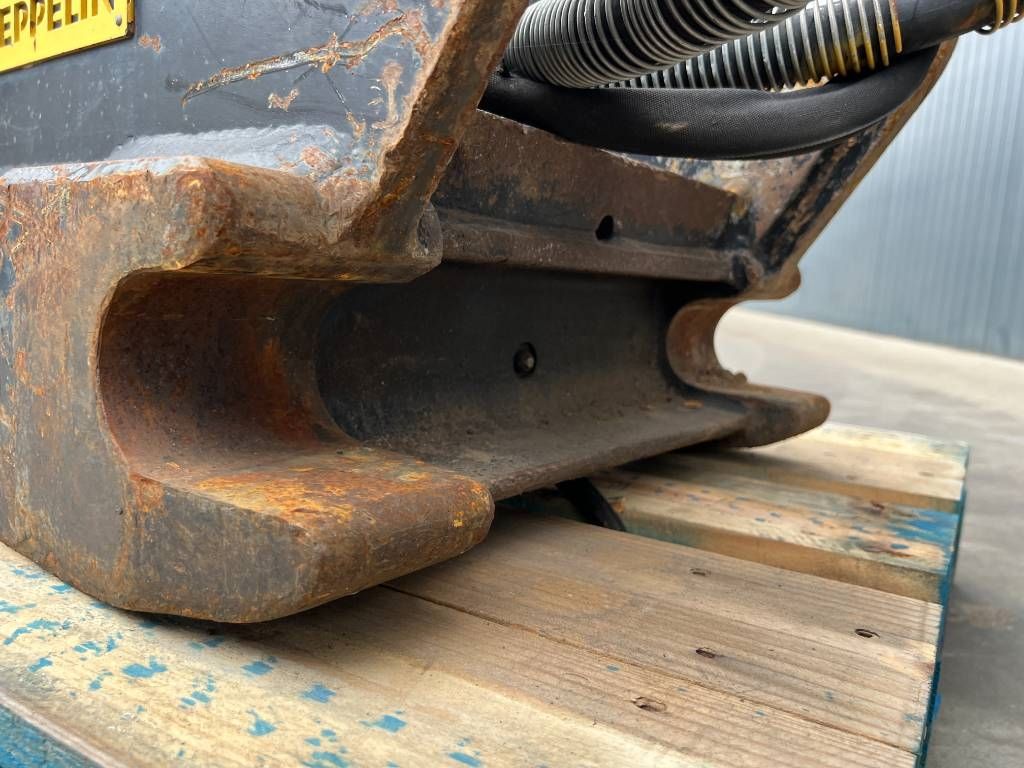 OilQuick OQ70/55 - 323F