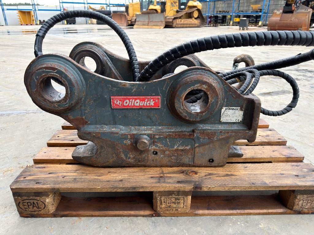 OilQuick OQ70/55 - 329E / 330F