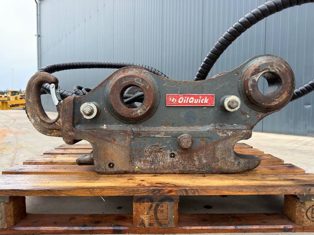 OilQuick OQ70/55 - 329E / 330F