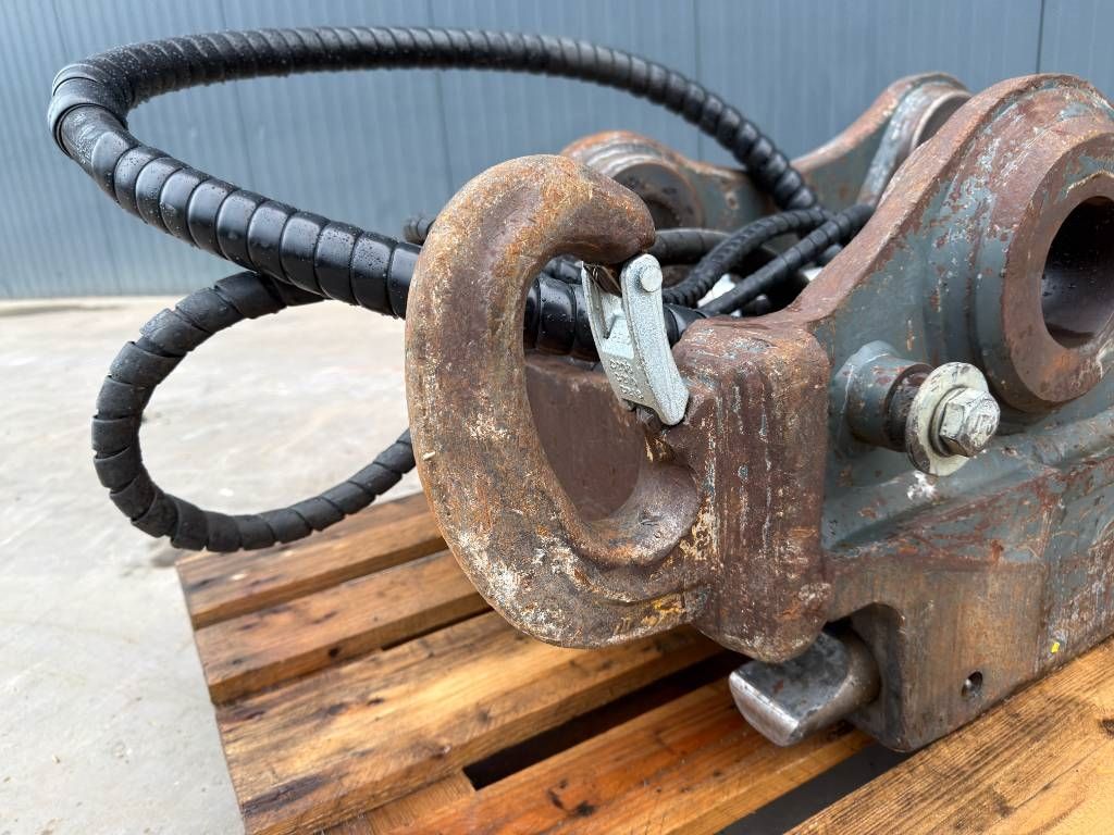 OilQuick OQ70/55 - 329E / 330F