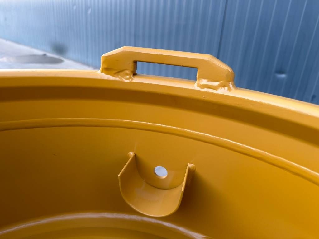 CAT 17.00-25/1.7 RIM for 20.5 x 25 - CAT 938M