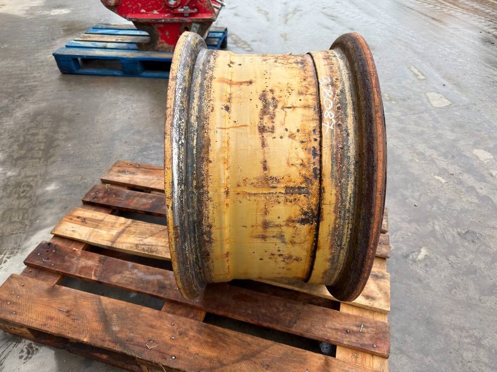 CAT 17.5R25 Rim for 140H / 140K / 140M / 160M / 160H