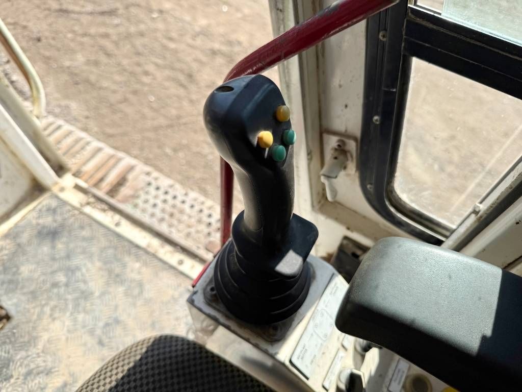 Hitachi KH150GLS-2 - 30.3m Drill / Powerpack / Hydr Tracks