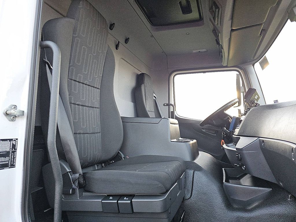 MERCEDES-BENZ ATEGO 1524 carrier syberia