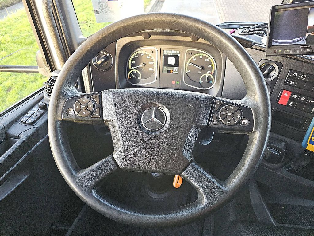 MERCEDES-BENZ ATEGO 1524 carrier syberia