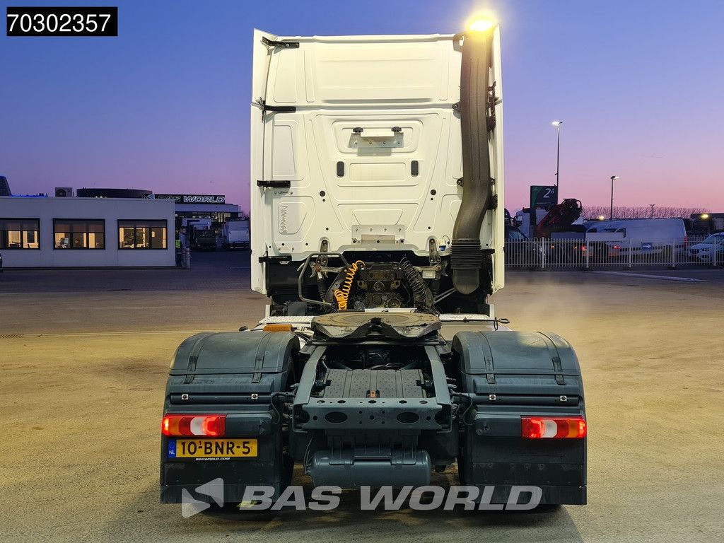 Mercedes Actros 1942 4X2 NL-Truck GigaSpace