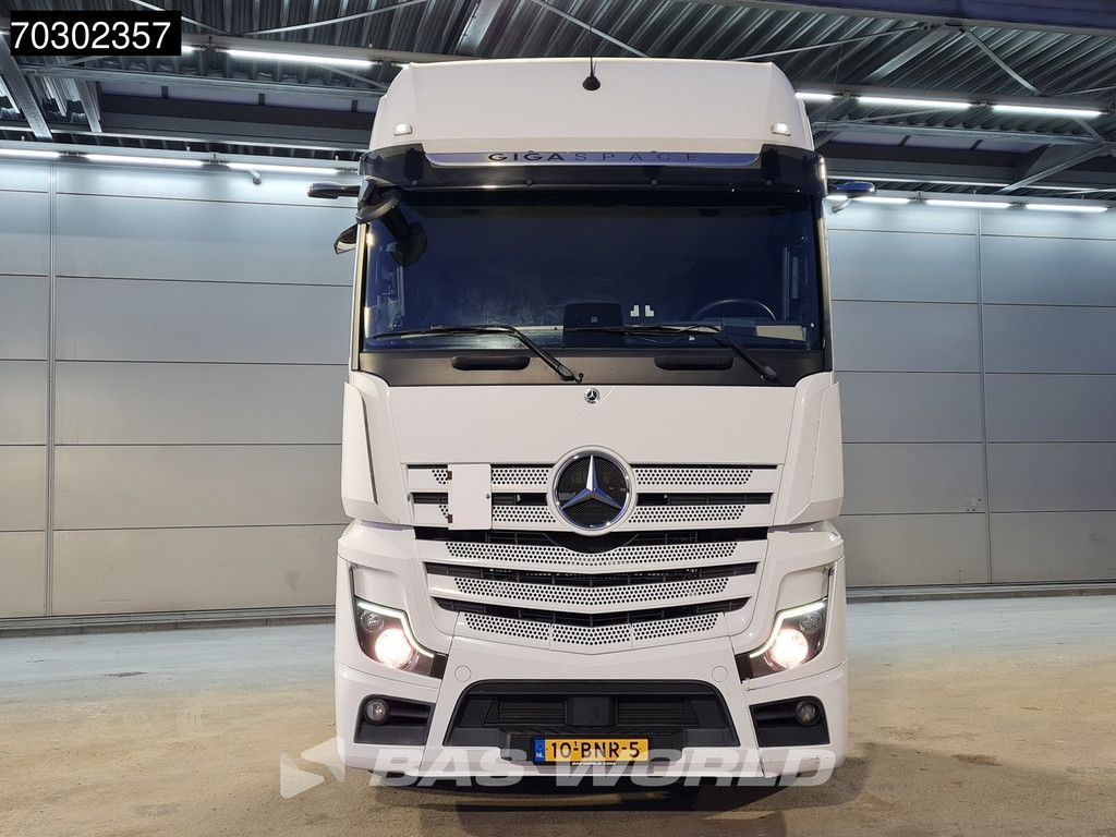 Mercedes Actros 1942 4X2 NL-Truck GigaSpace