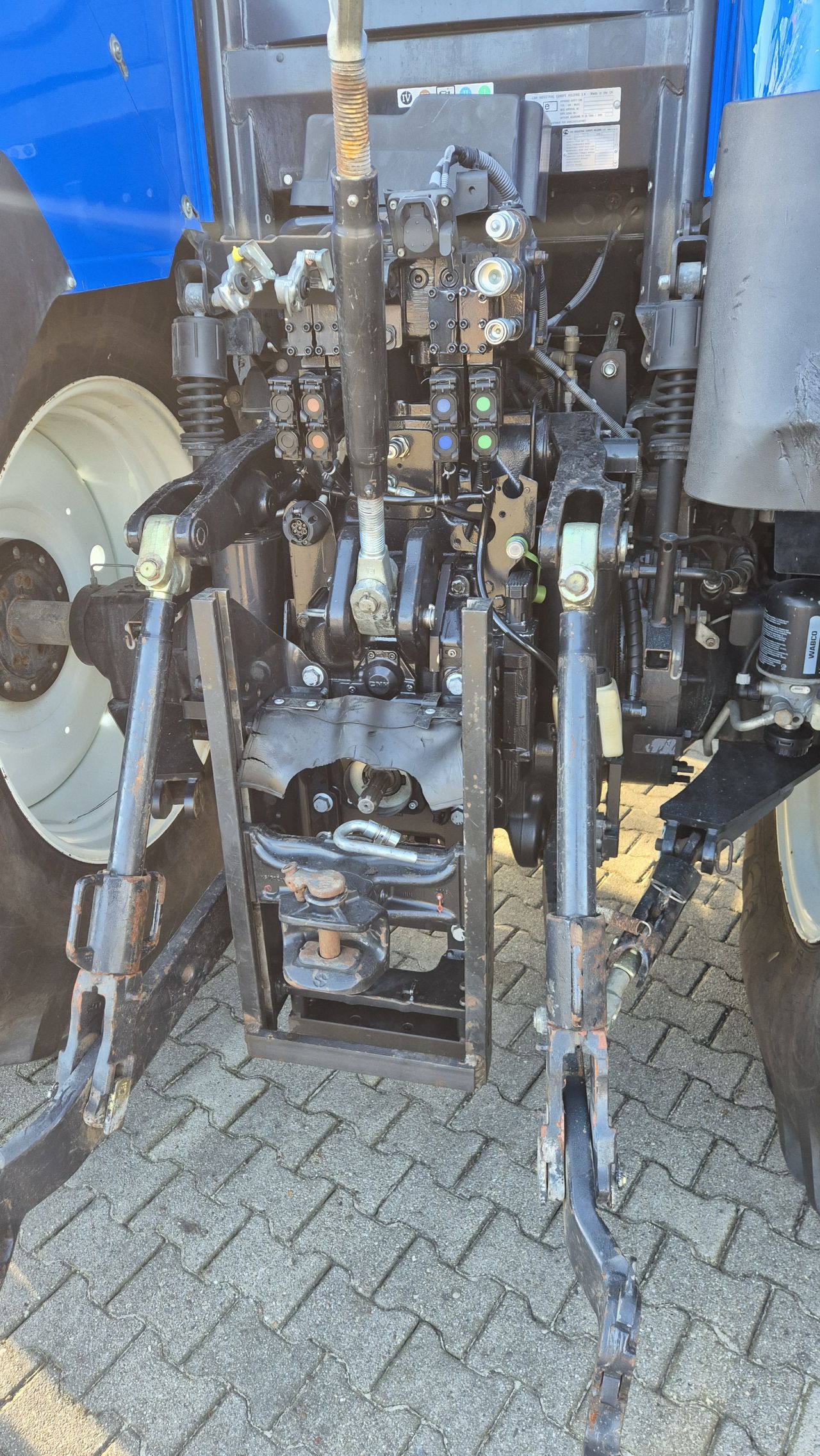 New Holland T7.315 HD AC 40Kmh. Fronthef en Lucht.