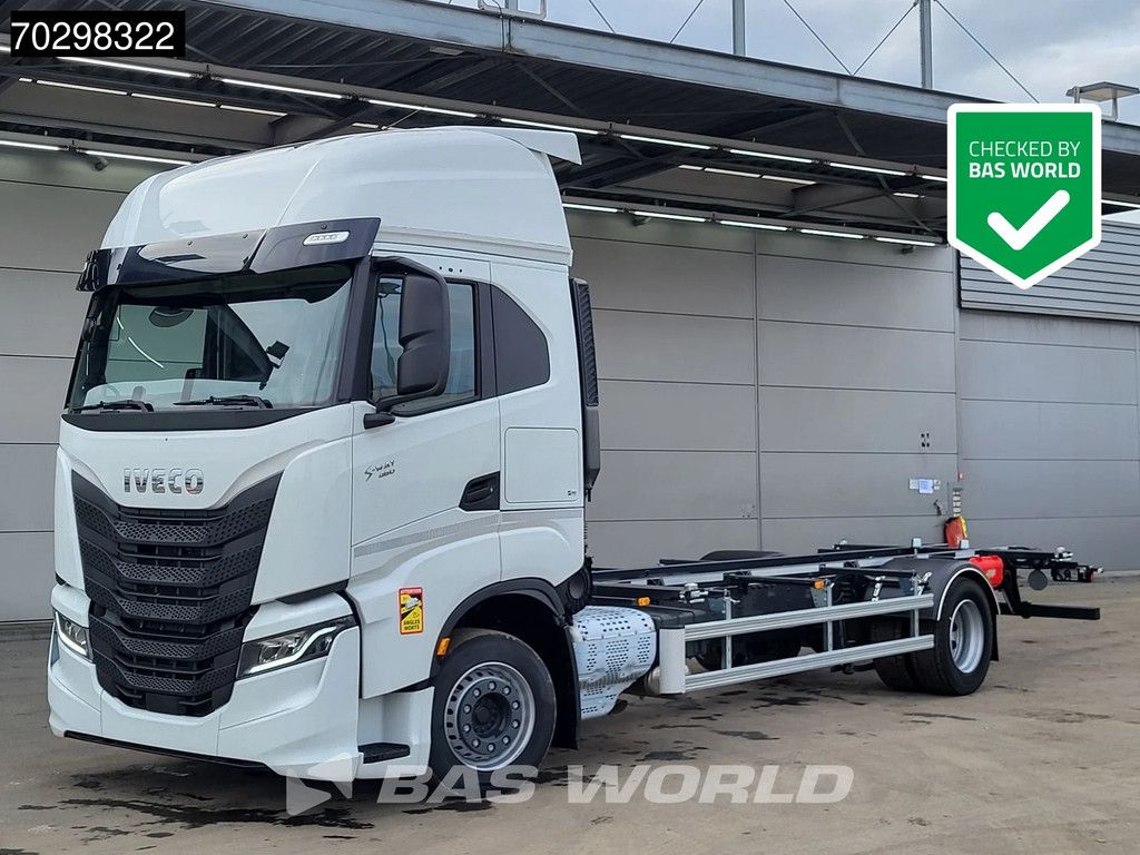Iveco S-Way 460 4X2 New! BDF Navi ACC LED Euro 6