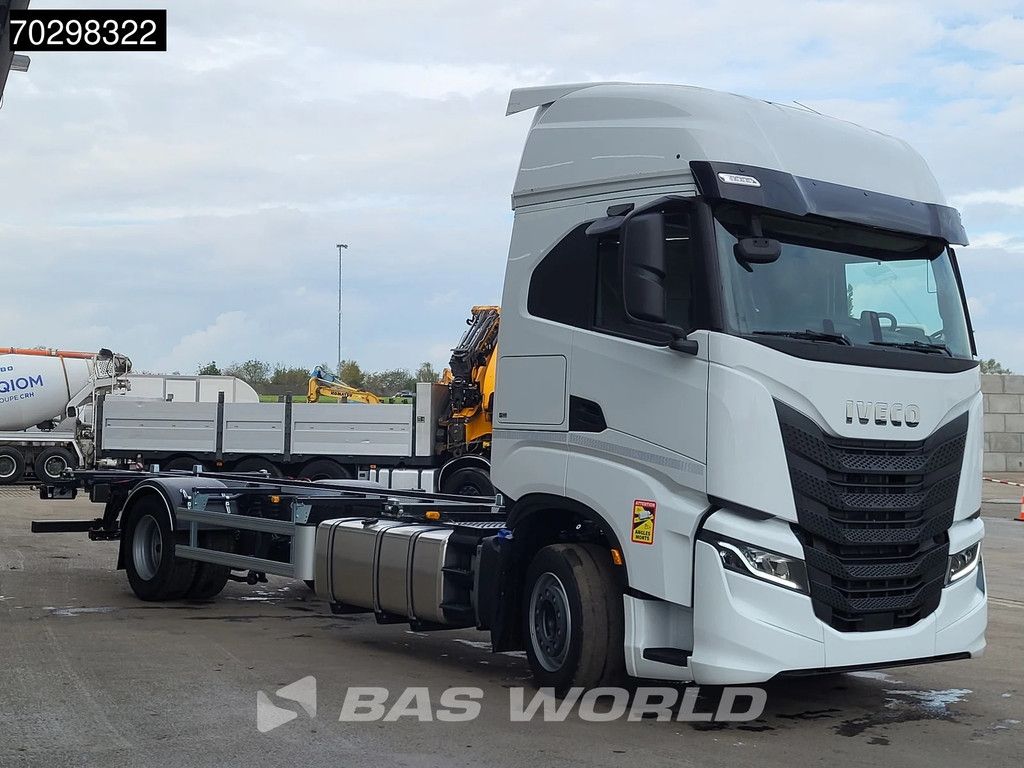 Iveco S-Way 460 4X2 New! BDF Navi ACC LED Euro 6