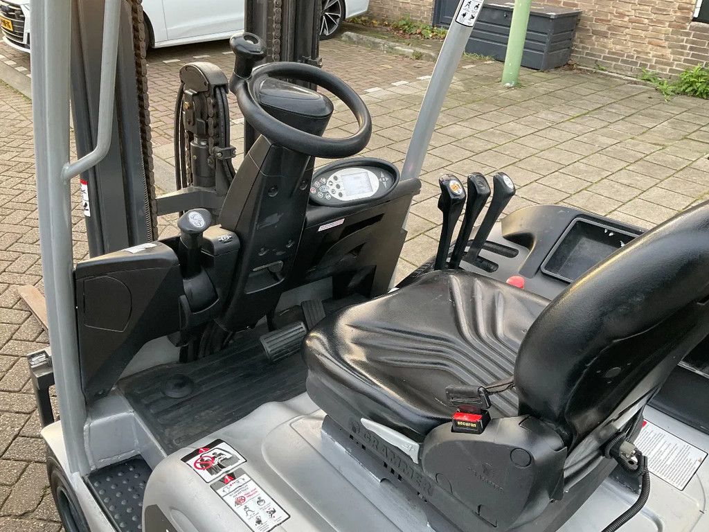 Still RX 20-16 1600KG 5.00METER HEFTRUCK