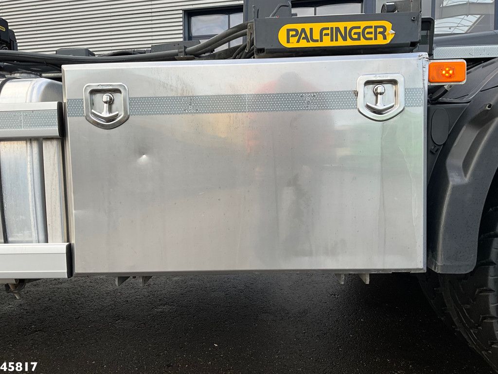 Volvo FMX 460 8x4 Palfinger 19 Tonmeter laadkraan Just 36.377 km!