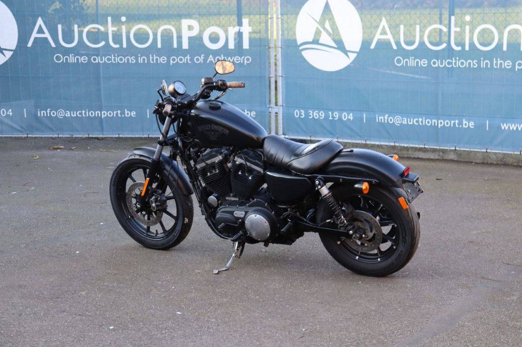 Motorcycle Harley-Davidson Sporster XL 883 Iron Petrol 2017