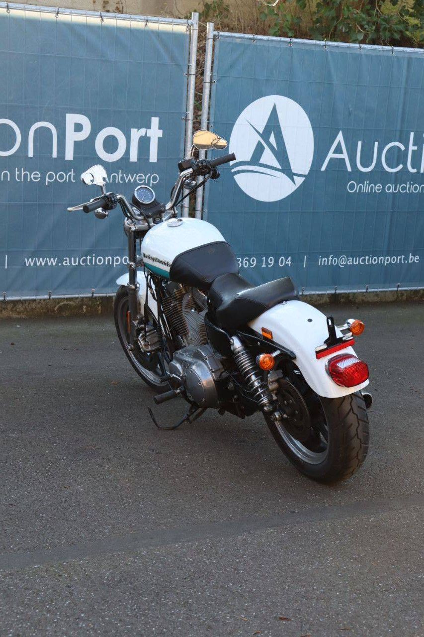 Harley-Davidson Sportster XL883 Super Low Benzin 2016