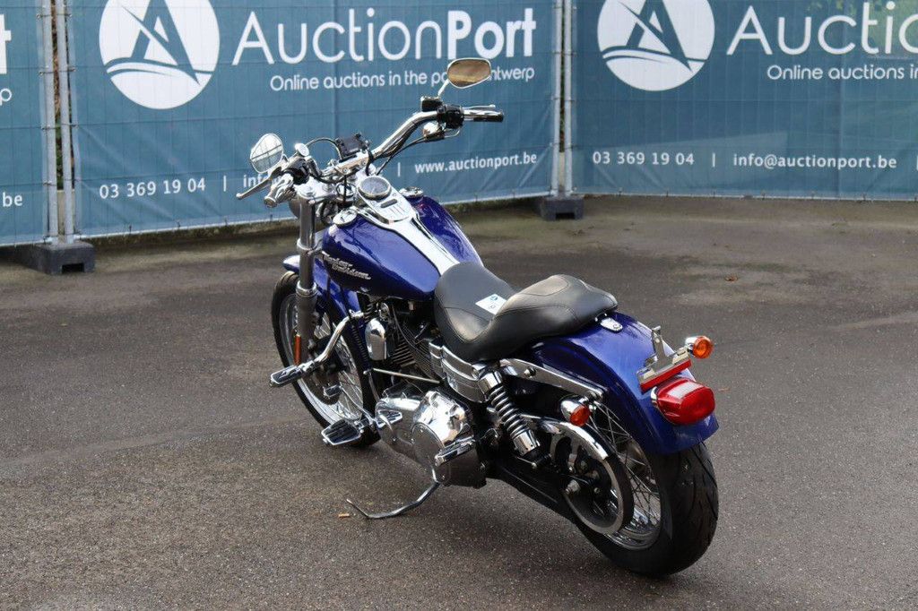 Harley-Davidson Dyna Street Bob Petrol Motorcycle 2006