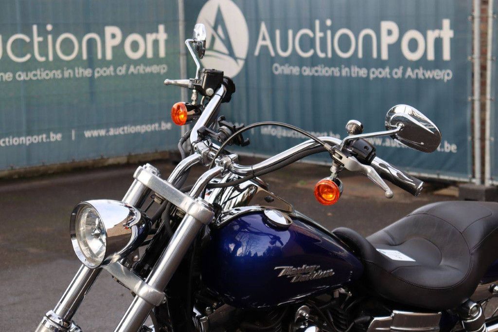 Harley-Davidson Dyna Street Bob Petrol Motorcycle 2006