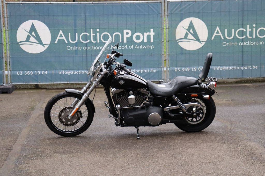 Motorrad Harley-Davidson Dyna Wide Glide Benzin 2010