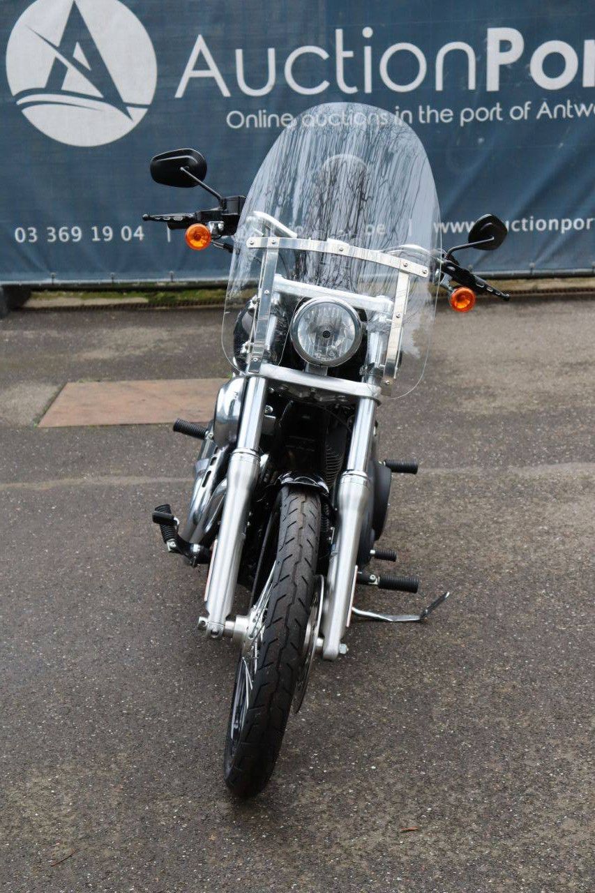 Motorrad Harley-Davidson Dyna Wide Glide Benzin 2010