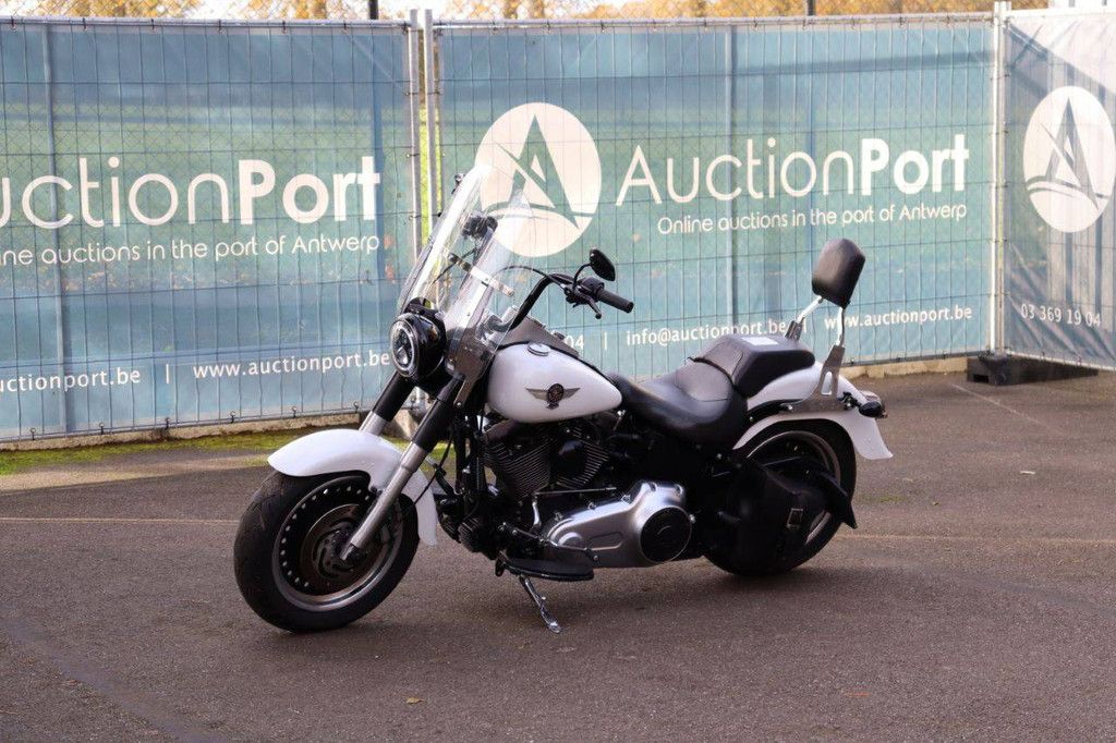 Motorcycle Harley-Davidson Fatboy LO Petrol 2010 (Margin)