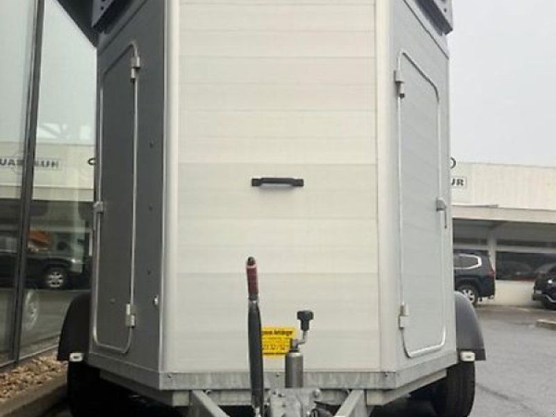 Humbaur Xanthos Spirit 2 Pferde 2t. Alu Sattelkammer