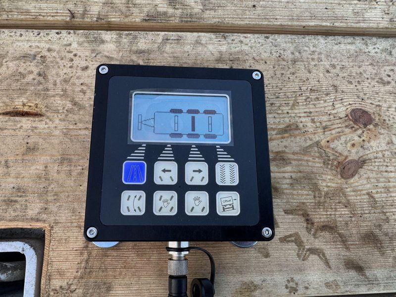 Stronga LL800 Loada Tridem