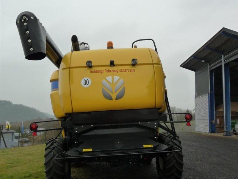 New Holland CH7.70 Stage 5