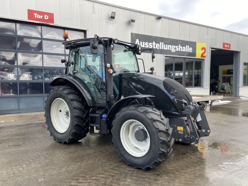 Valtra A 114