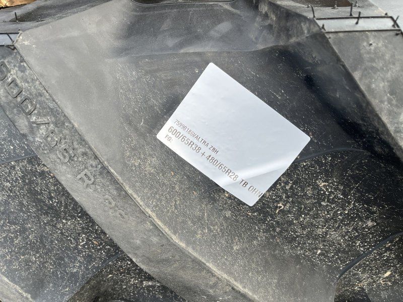 Trelleborg TM 800 600/65R38 und 480/65 R28