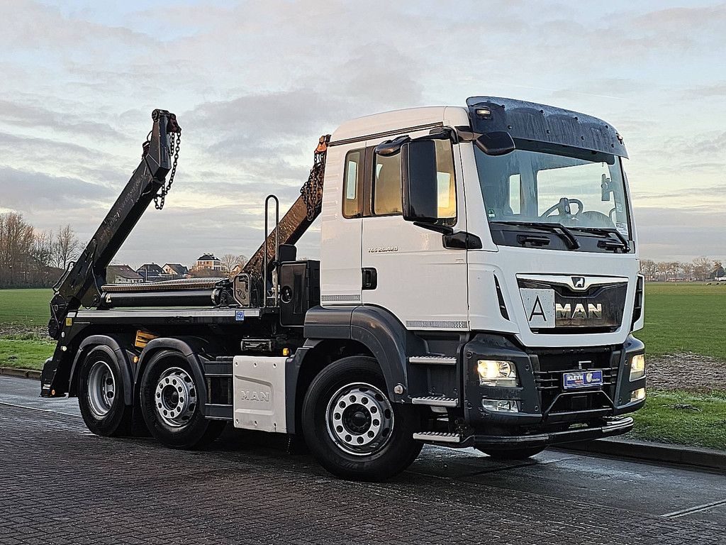 M.A.N. 26.420 TGS meiller ak 16 nt