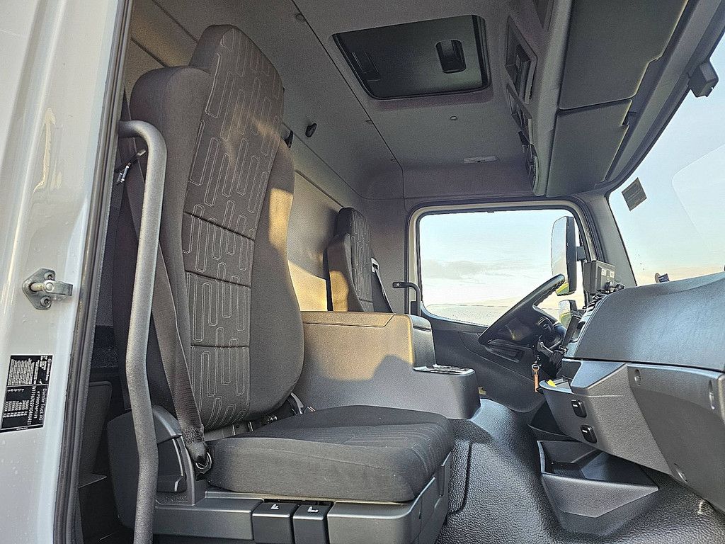 MERCEDES-BENZ ATEGO 1524 carrier syberia