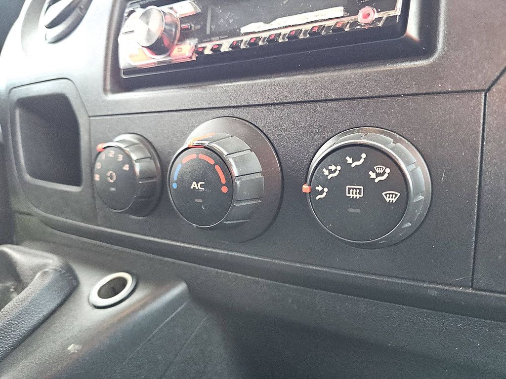 RENAULT MASTER 2.3 dci l2h2 79 dkm!!