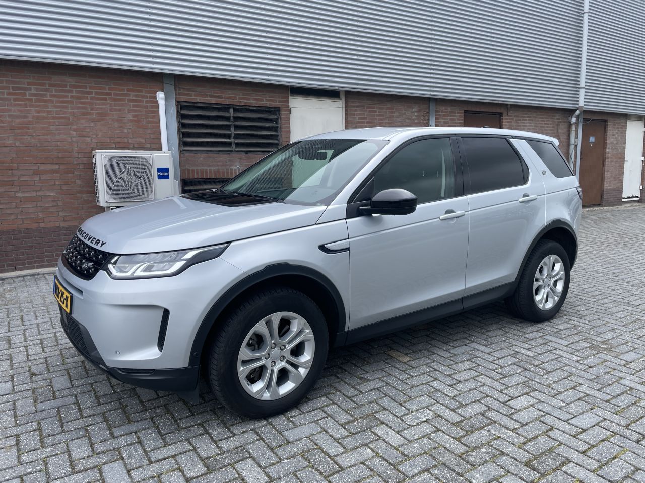 Land rover Discovery Sport 165 pk R - Dynamic S automaat 4x4