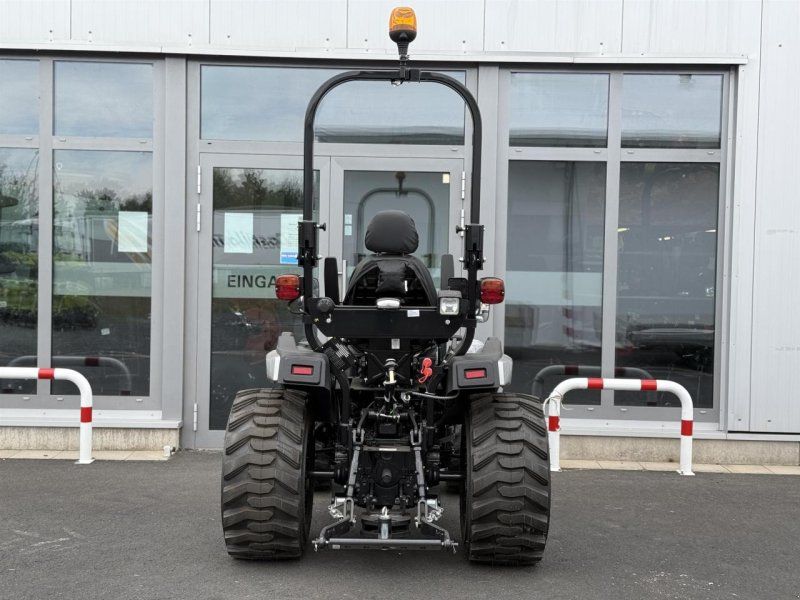 Solis 26 HST Rops Panther Industriebereifung