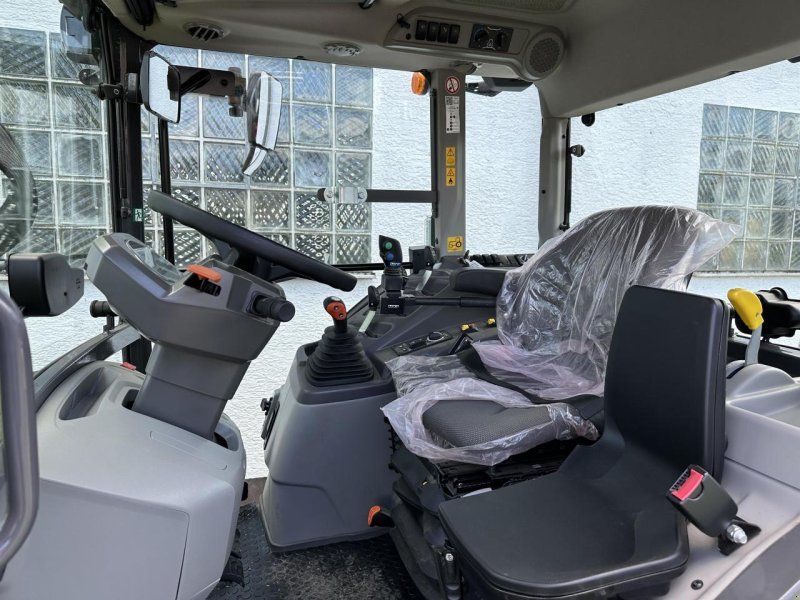 Claas AXOS 3.120 B13 + FL 100 C  FHZ